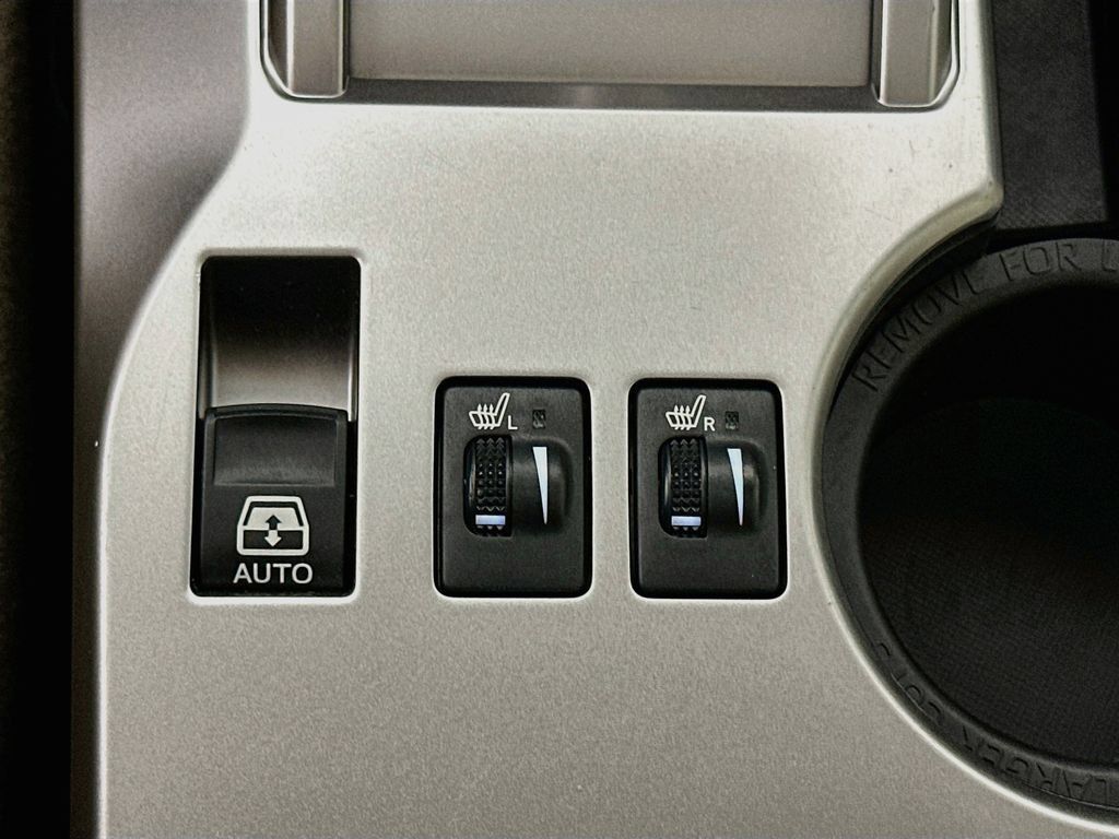 Used 2024 Toyota 4Runner SR5 Premium w/ Moonroof Package RWD image 20