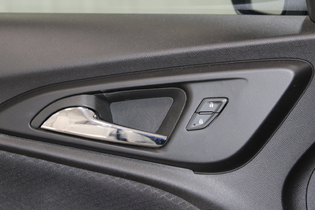Used 2024 Chevrolet Malibu RS FWD image 21