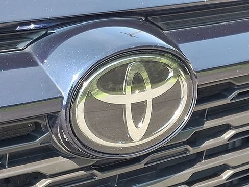 Used 2020 Toyota RAV4 XLE w/ All Weather Liner Package AWD/4WD image 30