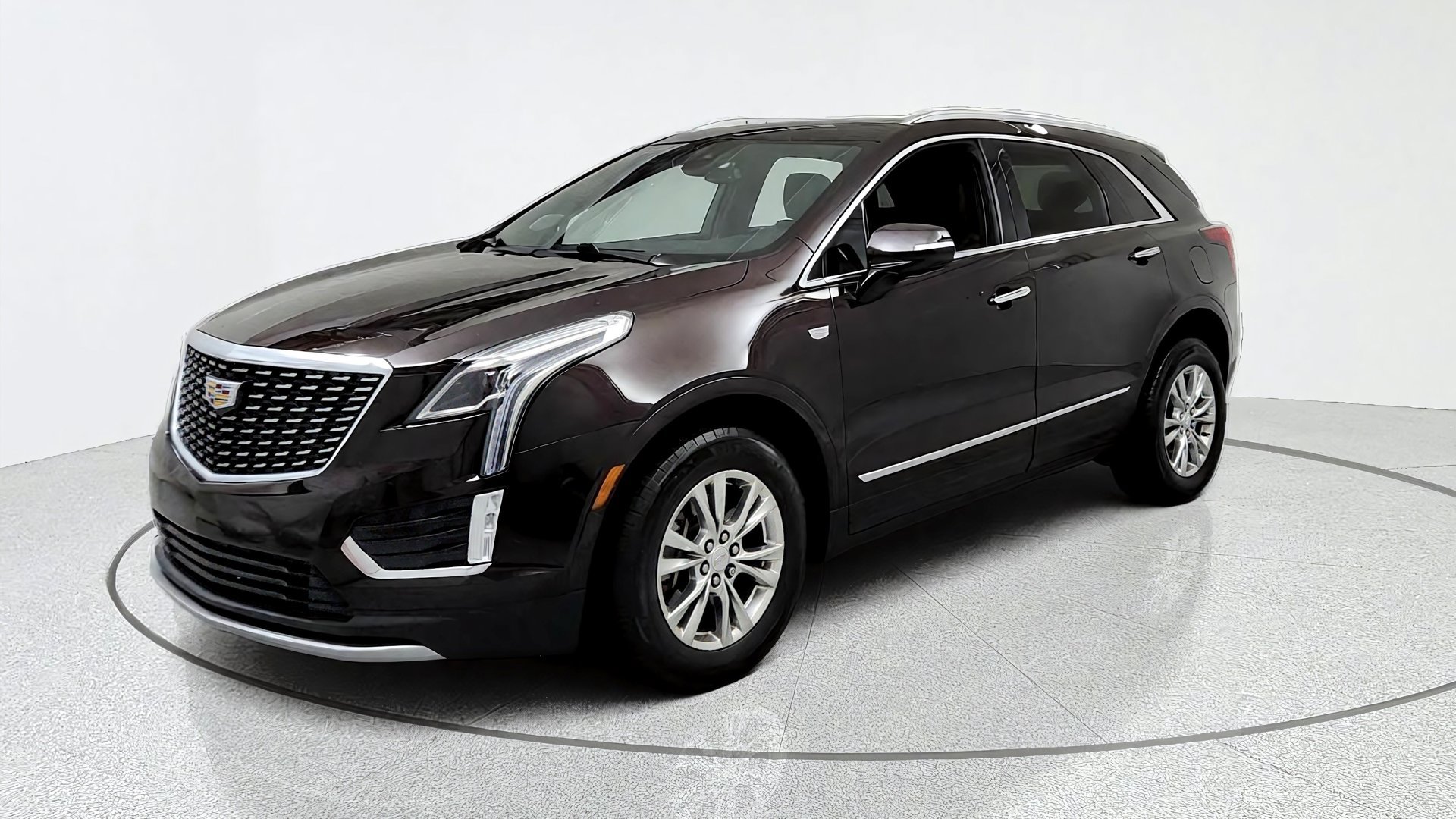 Used 2020 Cadillac XT5 Premium Luxury w/ LPO, Floor Liner Package FWD image 1