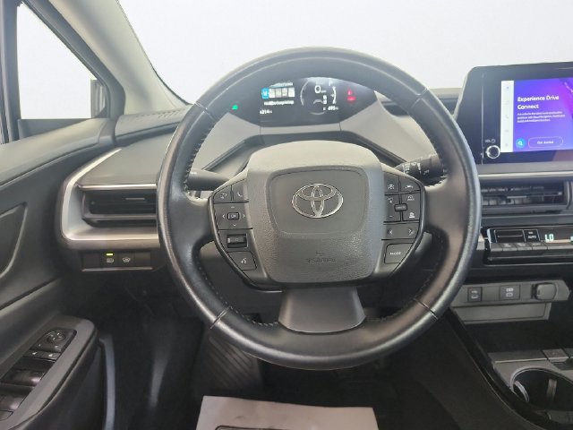 Used 2024 Toyota Prius LE AWD/4WD image 9