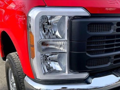 Used 2024 Ford F250 XL w/ XL Chrome Package AWD/4WD image 28