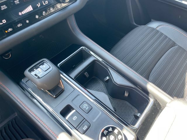 Used 2024 Nissan Pathfinder Rock Creek AWD/4WD image 24