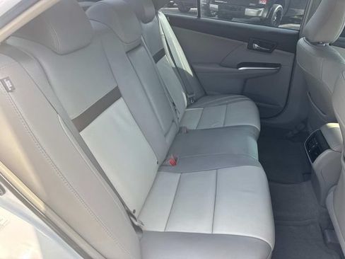Used 2012 Toyota Camry XLE FWD image 15