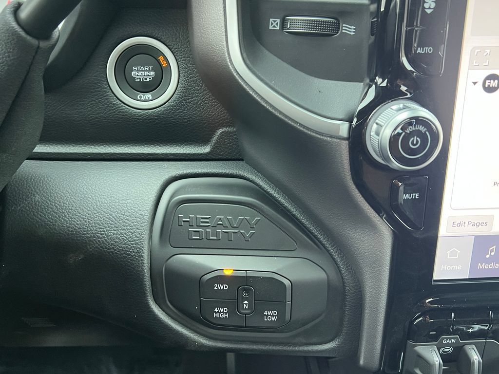 New 2026 RAM 3500 Big Horn AWD/4WD image 29