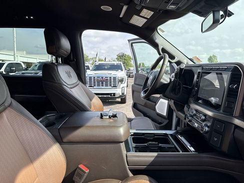 Used 2024 Ford F250 King Ranch w/ Tremor Off-Road Package AWD/4WD image 13