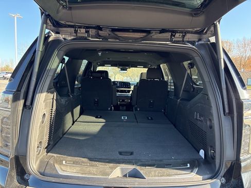 New 2025 Chevrolet Suburban High Country w/ LPO, Illumination Package image 7