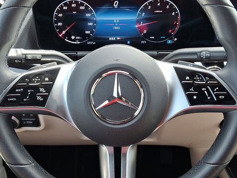 Certified 2025 Mercedes-Benz GLA 250 4MATIC image 19