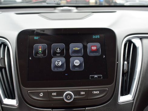 Used 2018 Chevrolet Malibu LT w/ Leather Package FWD image 23