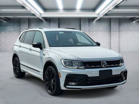 Used 2021 Volkswagen Tiguan SE R-Line AWD/4WD image 2
