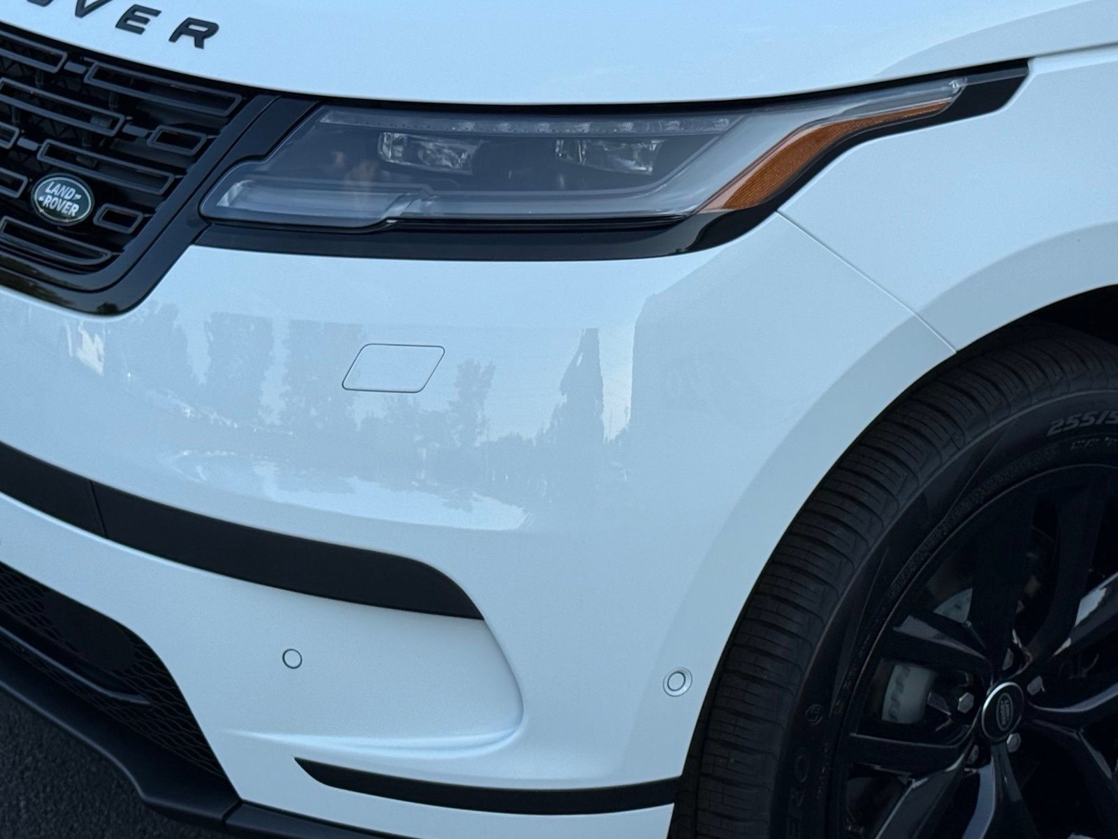 New 2026 Land Rover Range Rover Velar S AWD/4WD image 11