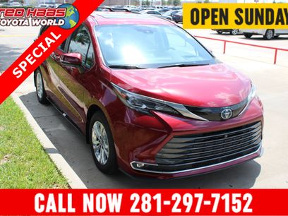 Used 2024 Toyota Sienna Platinum