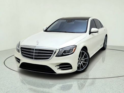 Used 2019 Mercedes-Benz S 560 Sedan image 2