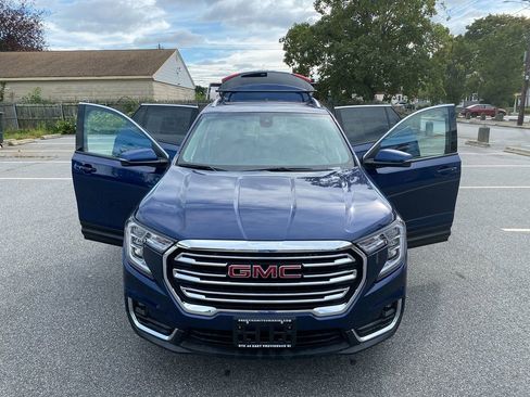 Used 2022 GMC Terrain SLT image 26