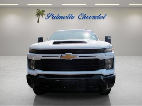 Used 2025 Chevrolet Silverado 2500 Custom w/ Custom Value Package AWD/4WD image 7