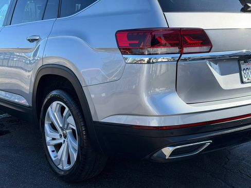 Used 2021 Volkswagen Atlas SE w/ Panoramic Sunroof Package FWD image 25