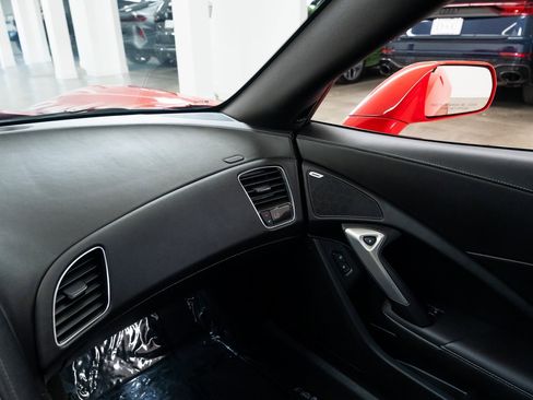 Used 2019 Chevrolet Corvette Stingray image 10
