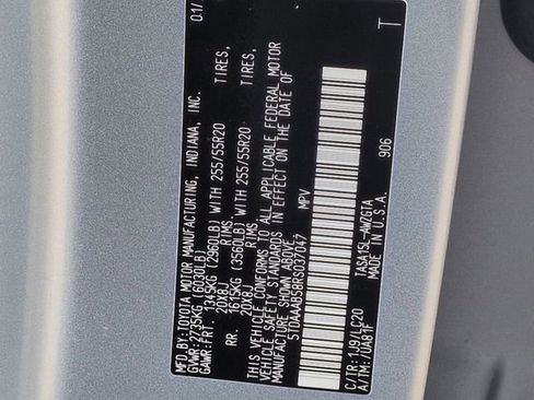 Certified 2024 Toyota Grand Highlander Limited image 33