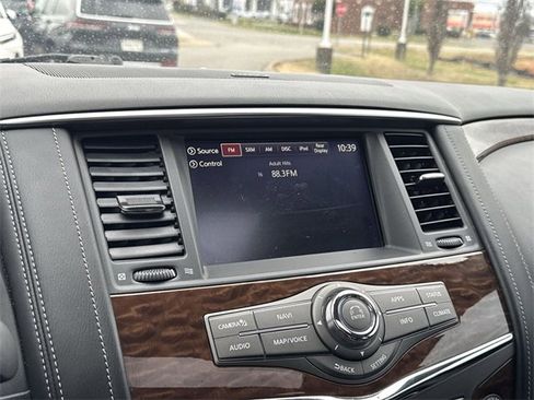 Used 2020 Nissan Armada Platinum image 19