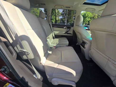 Used 2018 Lexus GX 460 Premium AWD/4WD image 12