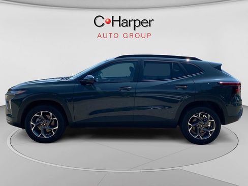 Used 2026 Chevrolet Trax LT FWD image 6