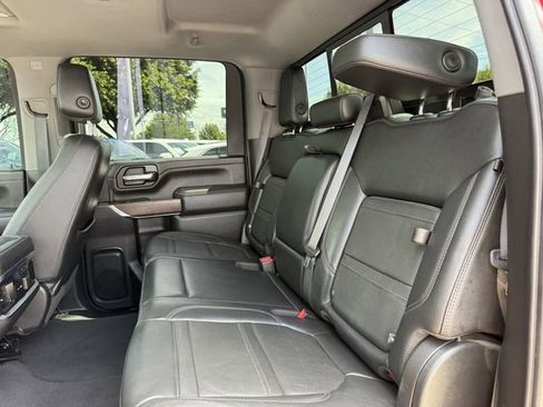 Used 2022 GMC Sierra 2500 Denali w/ Denali Ultimate Package AWD/4WD image 25
