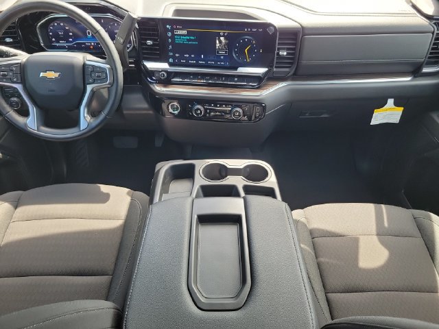 Certified 2024 Chevrolet Silverado 1500 LT AWD/4WD image 16