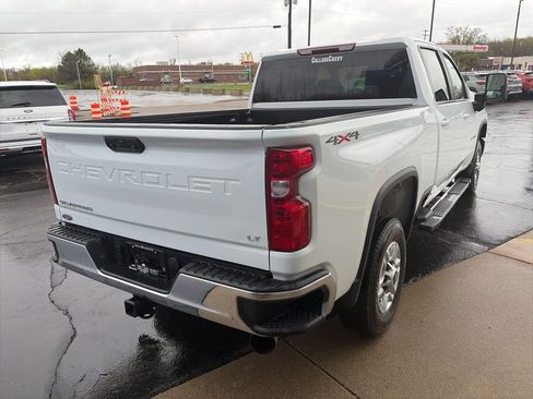 Used 2025 Chevrolet Silverado 2500 LT w/ Convenience Package AWD/4WD image 7