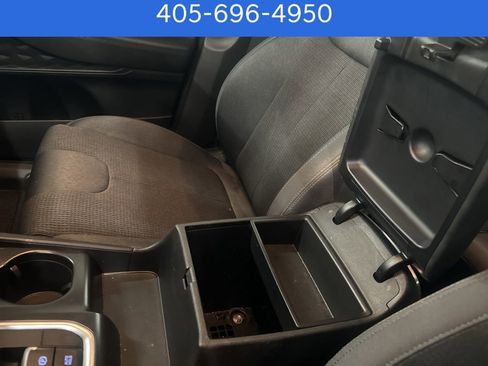 Used 2020 Hyundai Santa Fe SE w/ Cargo Package image 24