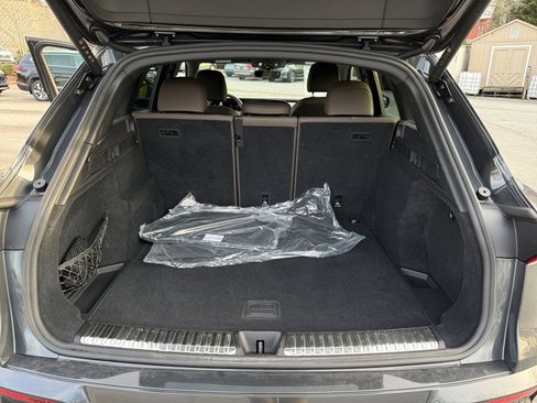 Certified 2025 Audi Q5 Premium w/ Convenience Package image 15