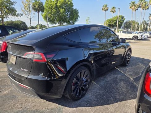 Used 2025 Tesla Model Y Performance AWD/4WD image 5