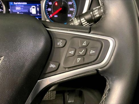 Used 2023 Chevrolet Equinox LT AWD/4WD image 19