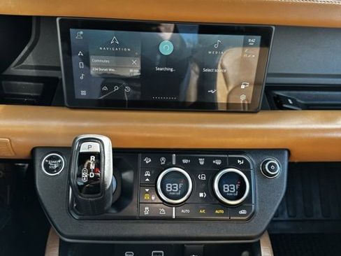 Used 2020 Land Rover Defender 110 X image 26