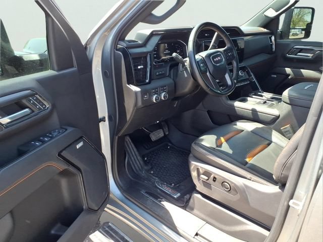Used 2024 GMC Sierra 2500 AT4 w/ AT4 Premium Plus Package AWD/4WD image 10