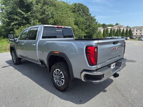 New 2026 GMC Sierra 2500 SLT w/ SLT Convenience Package AWD/4WD image 4