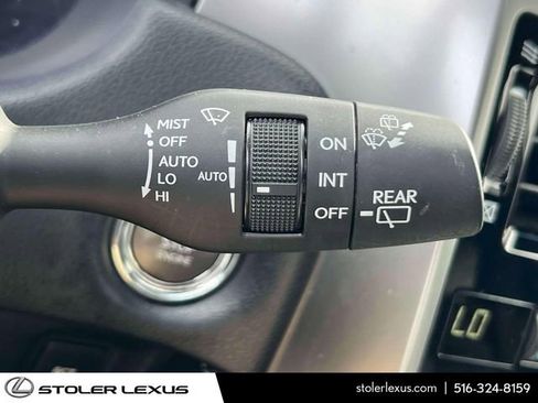 Used 2023 Lexus GX 460 Luxury w/ Sport Design Package AWD/4WD image 28