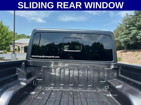 Used 2025 Jeep Gladiator Rubicon w/ Safety Group AWD/4WD image 14