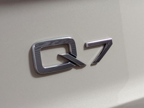 Certified 2023 Audi Q7 2.0T Premium w/ Convenience Package image 26