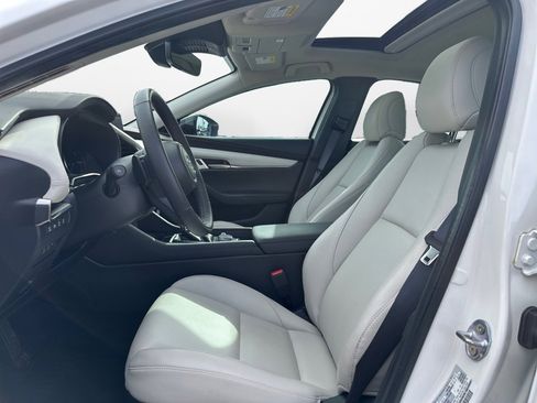 Used 2024 MAZDA MAZDA3 2.5 Turbo Sedan w/Premium Plus image 11