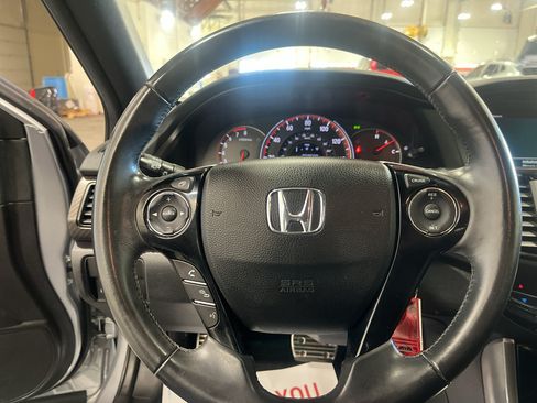 Used 2017 Honda Accord Sport image 10