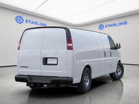 New 2026 Chevrolet Express 2500 Extended w/ Driver Convenience Package RWD image 4