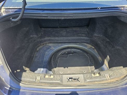 Used 2011 Ford Taurus SEL image 17