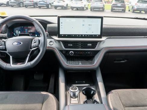 Used 2025 Ford Explorer ST AWD/4WD image 15