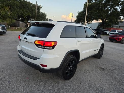 Certified 2018 Jeep Grand Cherokee Laredo AWD/4WD image 6
