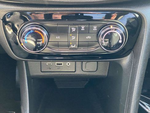 Used 2020 Buick Encore GX Preferred image 25