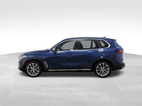 Used 2022 BMW X5 xDrive45e w/ Executive Package image 2