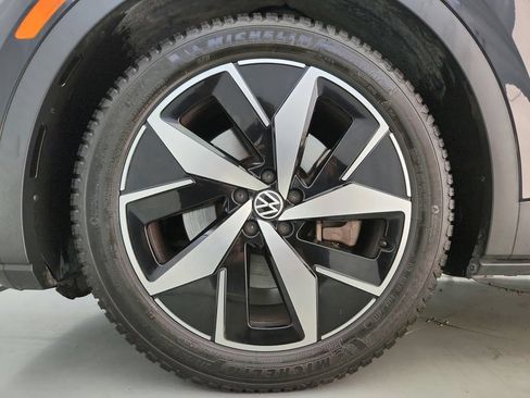 Used 2023 Volkswagen ID.4 Pro S RWD image 35