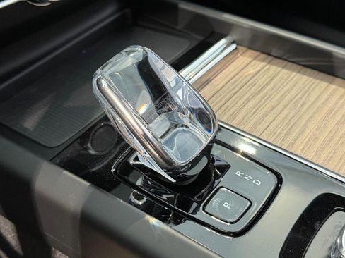 New 2026 Volvo XC60 B5 Plus w/ Climate Package image 12