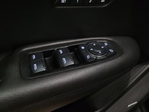 Used 2017 Cadillac XT5 Luxury w/ Driver Awareness Package FWD image 27