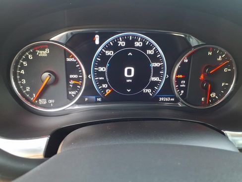 Used 2023 Chevrolet Traverse Premier AWD/4WD image 33